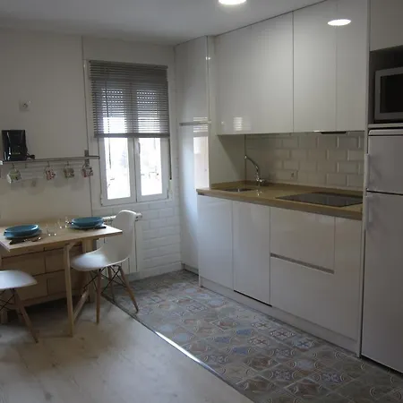 Lolo Vivienda De Uso Turistico 09-27 * Burgo