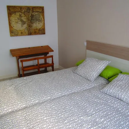 Lolo Vivienda De Uso Turistico 09-27 * Burgo